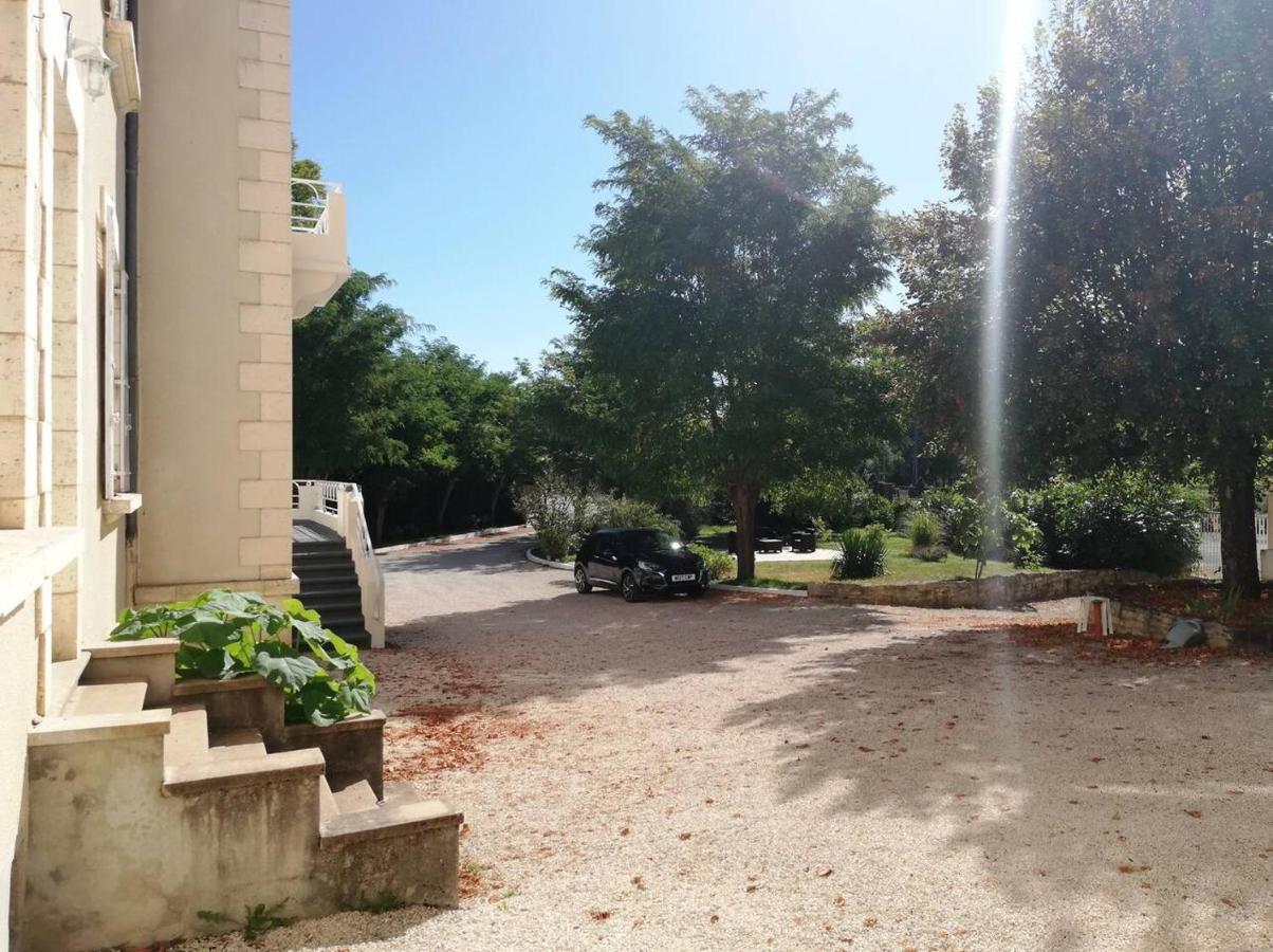 Vue du Château d'Excideuil Extérieur photo