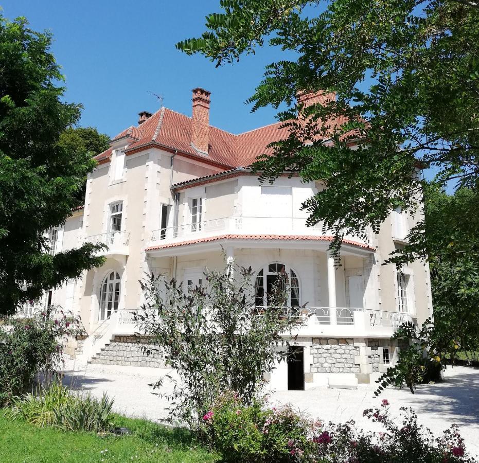 Vue du Château d'Excideuil Extérieur photo