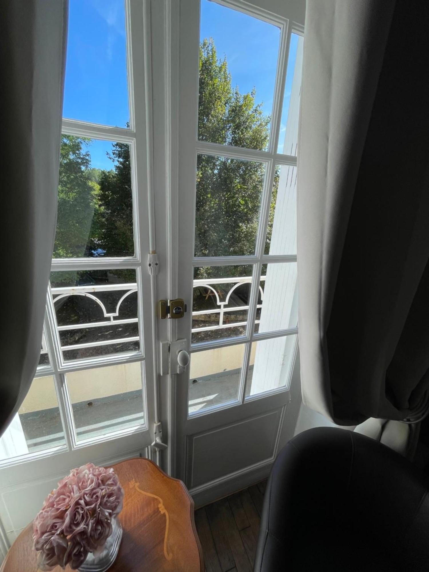 Vue du Château d'Excideuil Extérieur photo