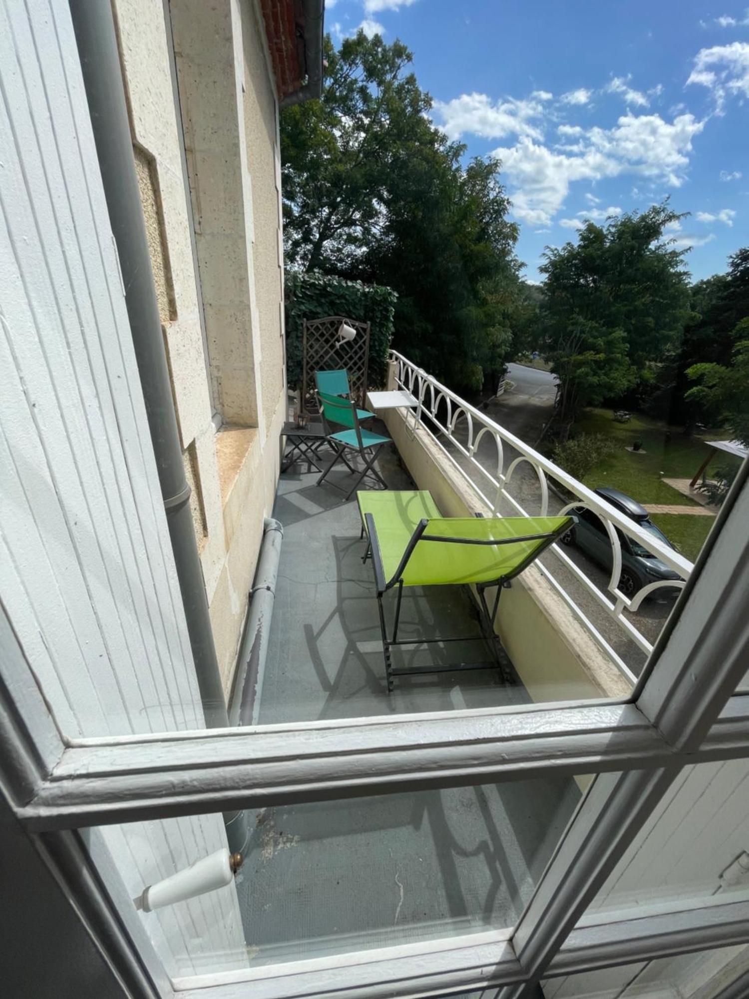 Vue du Château d'Excideuil Extérieur photo